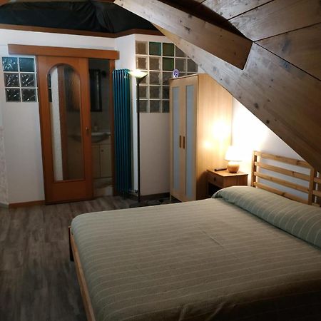Ferienwohnung Mansarda Arel Turin Exterior foto