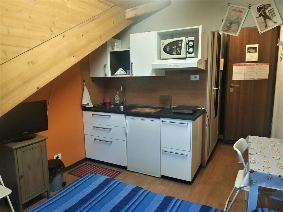 Ferienwohnung Mansarda Arel Turin Exterior foto