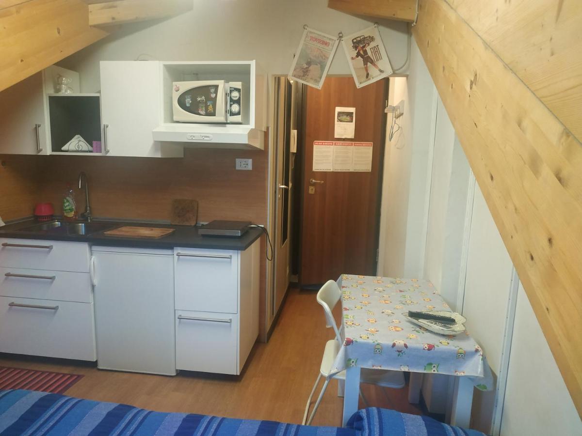 Ferienwohnung Mansarda Arel Turin Exterior foto